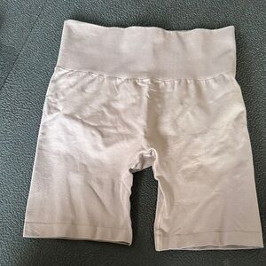 Aritzia Women's Athletic Shorts in Light Gray